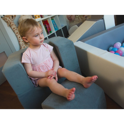 Fotelik mały rozkładany Fotelik mały rozkładany